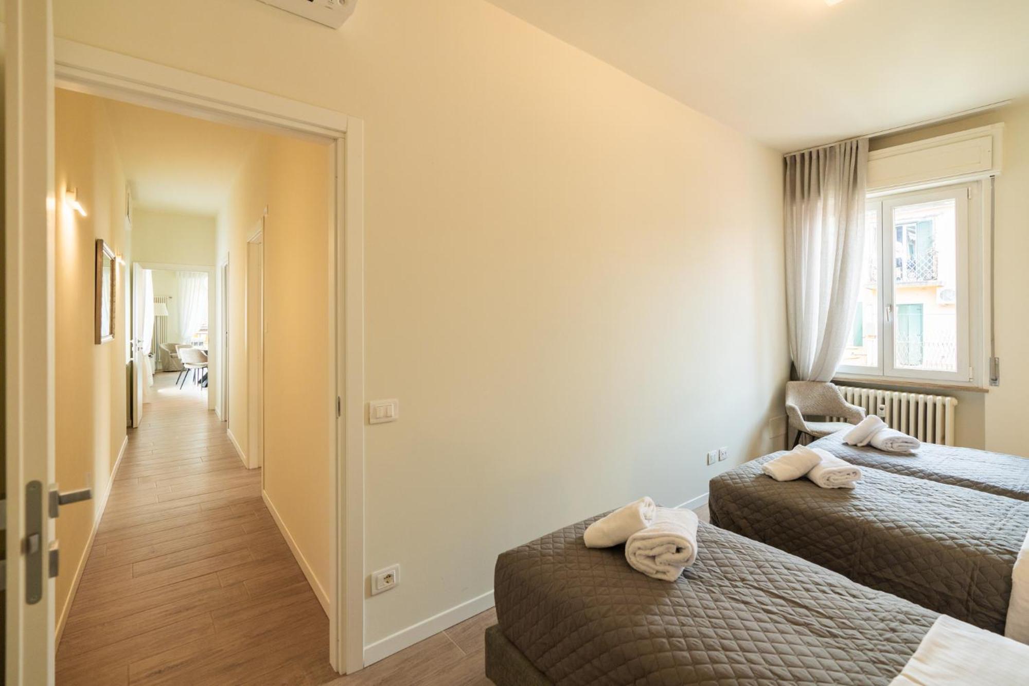 Domus Verona - Ampia Residenza Filippini A Pochi Passi Dall'Arena Zimmer foto